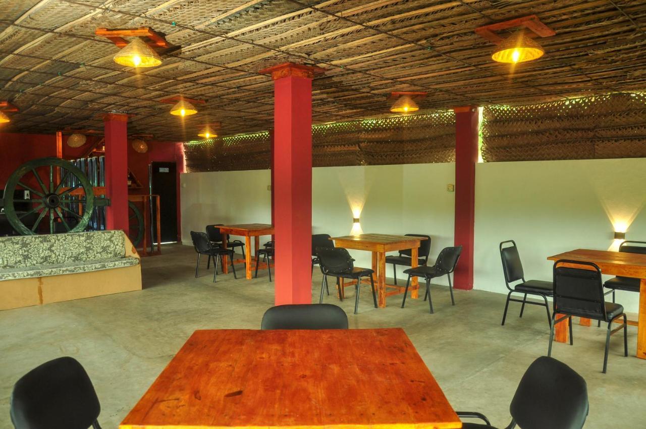 Airport Tourist Resort كاتوناياكى المظهر الخارجي الصورة